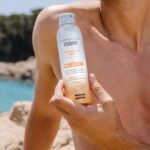 ISDIN FotoProtector Transparent Spray Wet Skin SPF50+ 250mL - Imagen 2