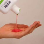 ISDIN Shampoo Nutradeica Caspa Grasa 200ml - Imagen 3